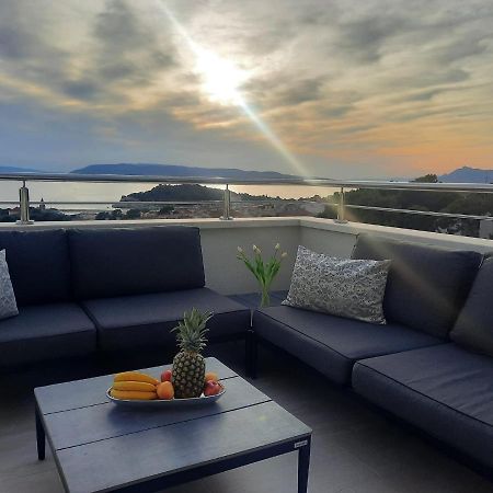 Apartment Anny De Luxe With Sea View Makarska Exterior foto